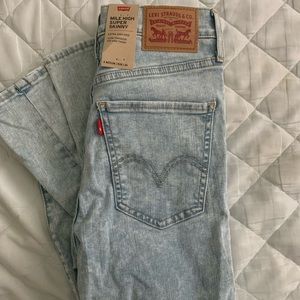 Mile High Rise Levi’s